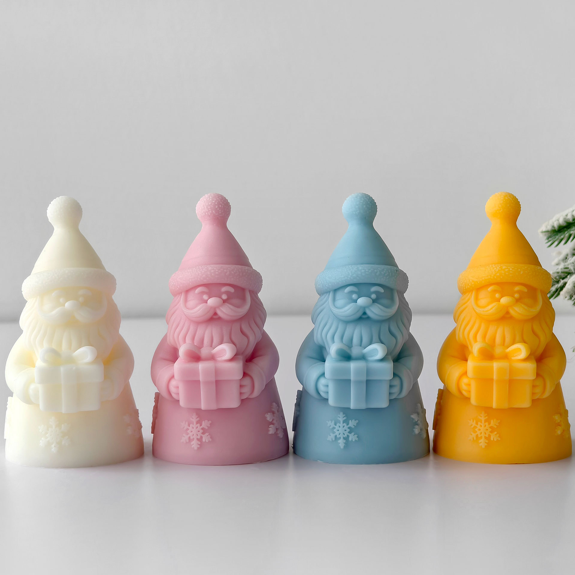 Santa Claus Gift Box Silicone  - Soy Wax Pillar Blend 评论和价格